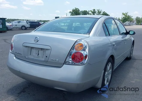 2003 Nissan Altima 2.5 S from USA, damaged, VIN 1N4AL11D13C286467